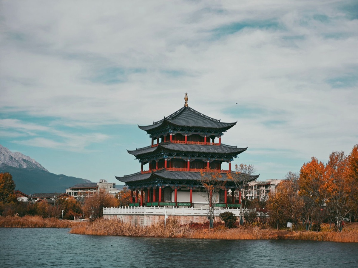 中華民族自治區傳統建築