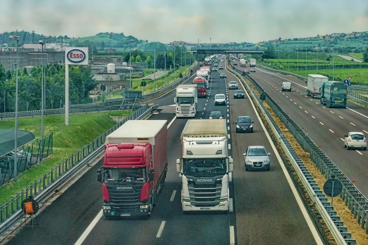 highway, road, trucks, vehicles, traffic, transport, transport vehicles, highway, highway, highway, highway, trucks, trucks, trucks, trucks, traffic, traffic, t